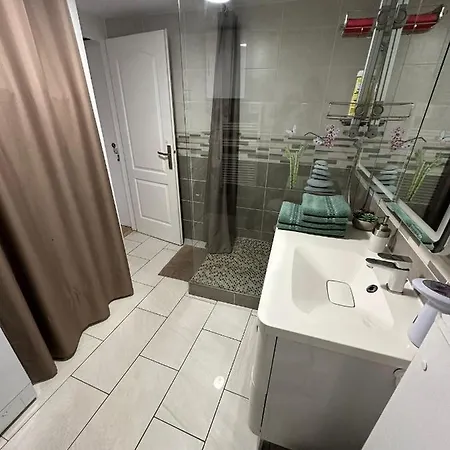 Nid Douillet Avec Terrasse * 탈렌체