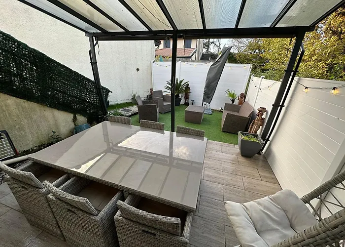 Nid Douillet Avec Terrasse * Talence